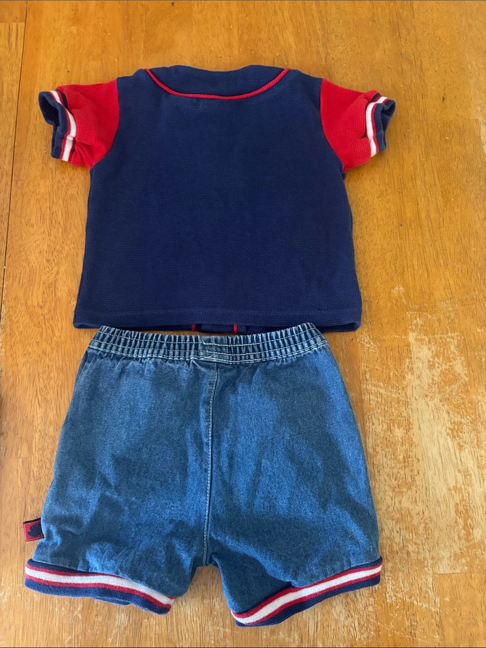 Vintage Winnie the Pooh & Tigger Baseball Style Two-Piece Baby Outfit 18mo
